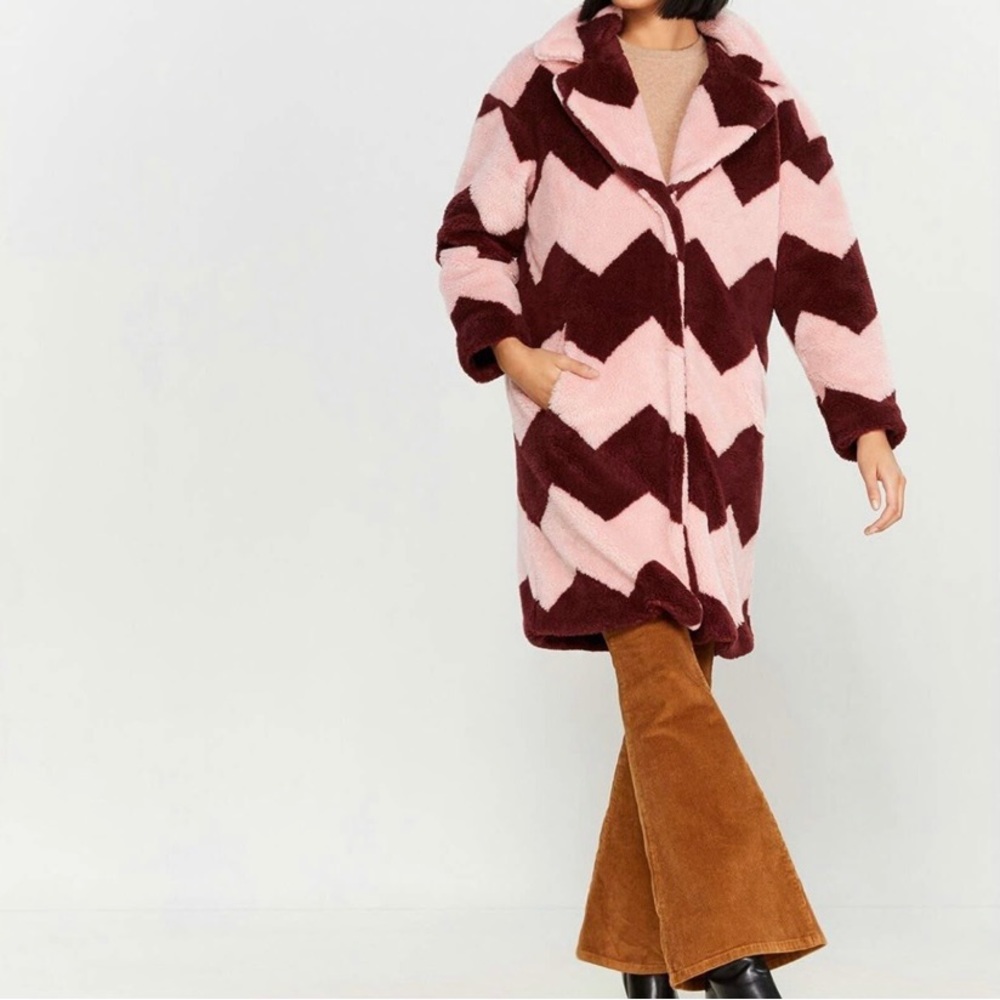 NWT Svea Chevron Pink Burgundy Teddy Long Jacket